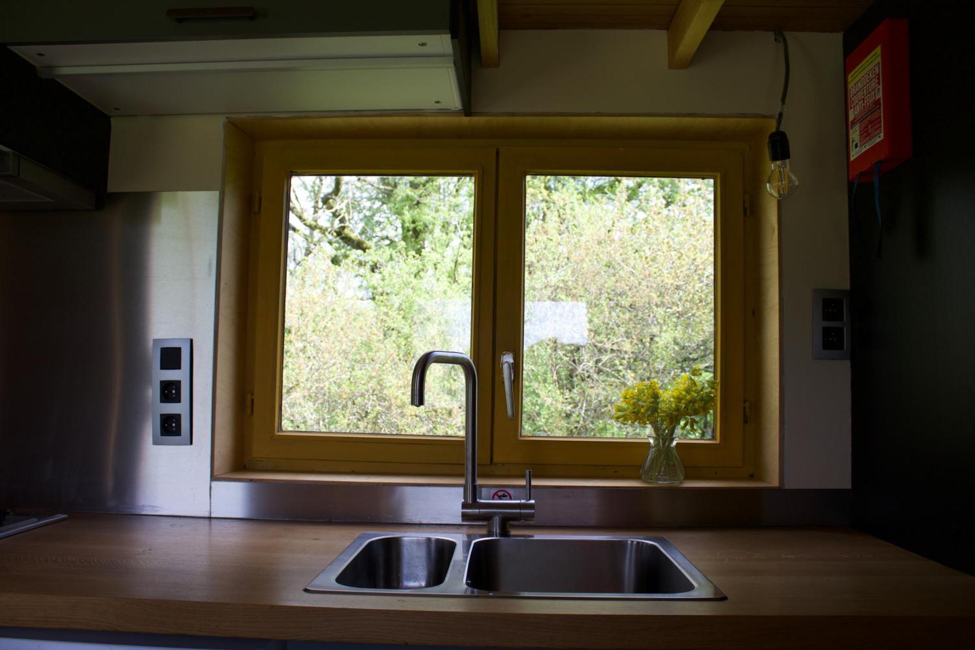 Tiny House Les Jours Heureux Sejour Nature Pres De Dinant Et Des Lacs De L Eau D Heure Villers-le-Gambon 외부 사진